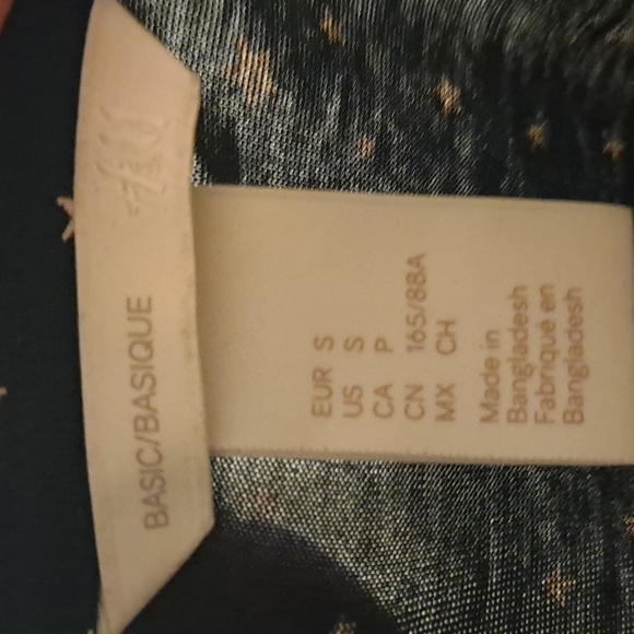 H&M Basic/Basique Black with Gold Stars Scoop Neck Blouse Small - Picture 6 of 6
